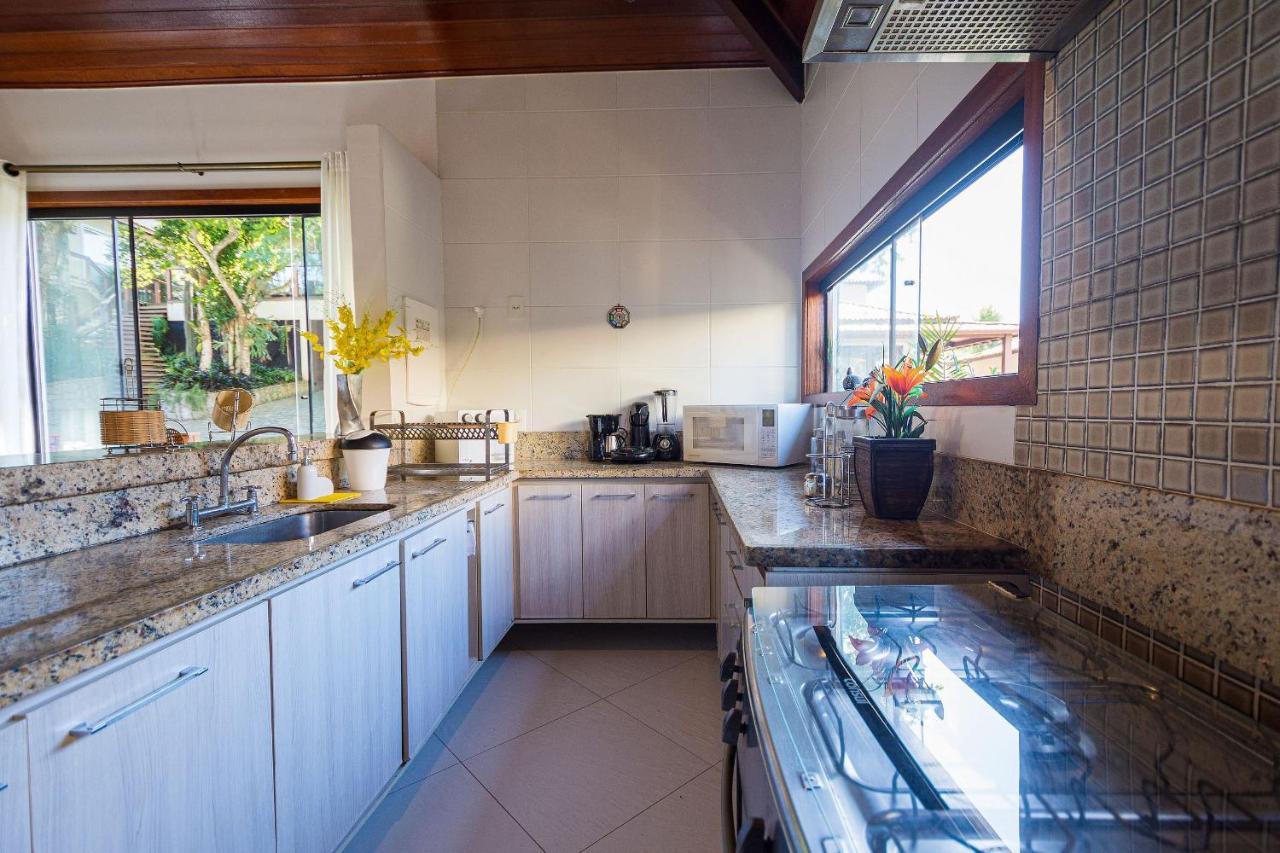 Casa Espetacular Entre Geriba E Ferradurinha - Wifi 200Mb - Piscina Do Codominio - 700 M Da Praia - Garagem - 4 Suites - Area Gourmet Privativa - Cozinha Equipada - Area Kids - Portaria 24H - Ar Condicionado Búzios Eksteriør bilde